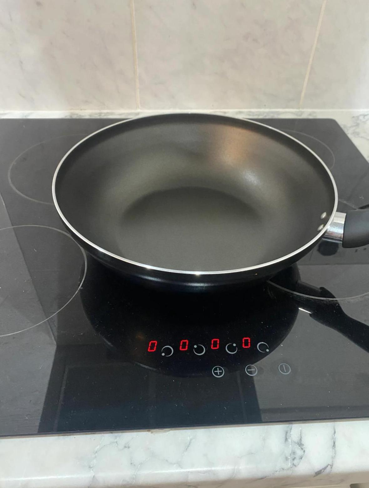 Apartment In Bham City Centre, Free Parking Sleeps 3 Birmingham Kültér fotó