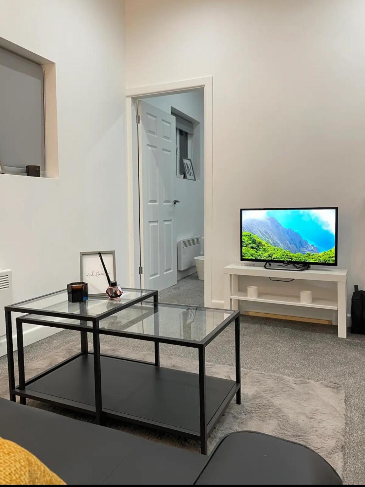 Apartment In Bham City Centre, Free Parking Sleeps 3 Birmingham Kültér fotó